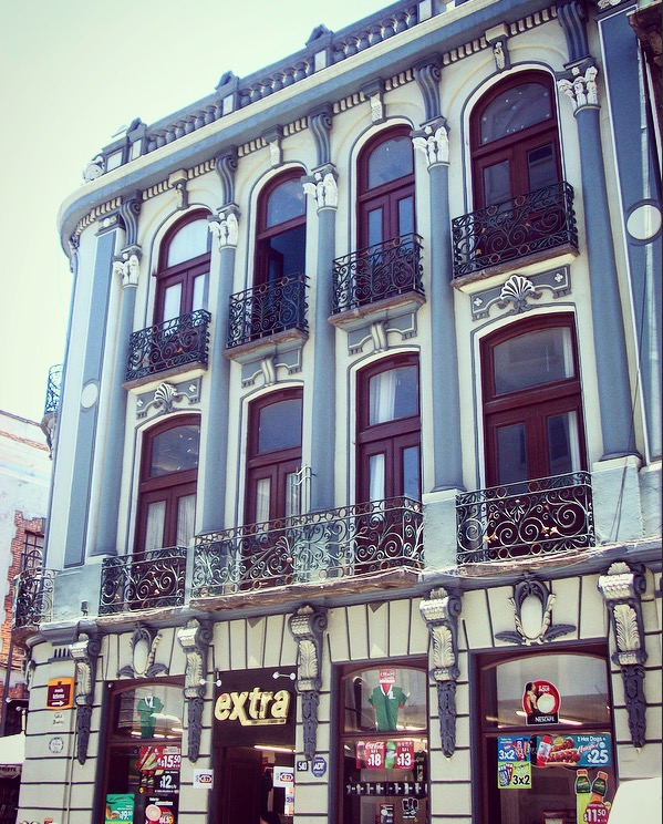 french influence ornate decorate building designs Puebla, Mexico