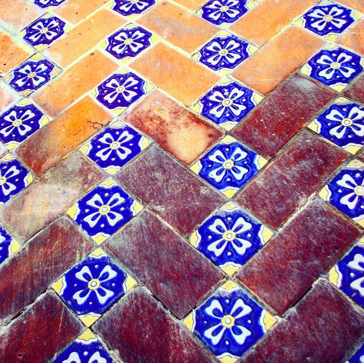 tile walkway at Mercado El Parián