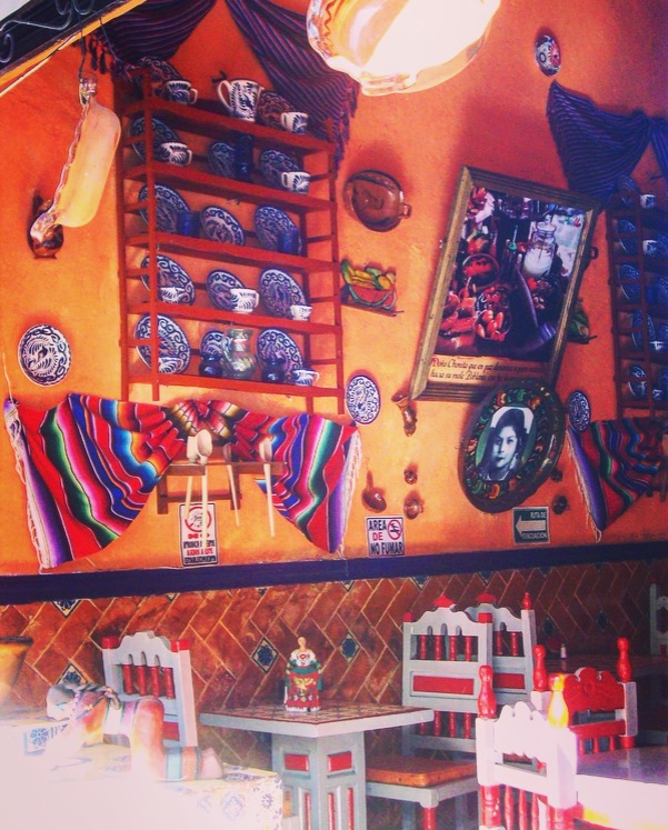 festive Mexican restaurant decor