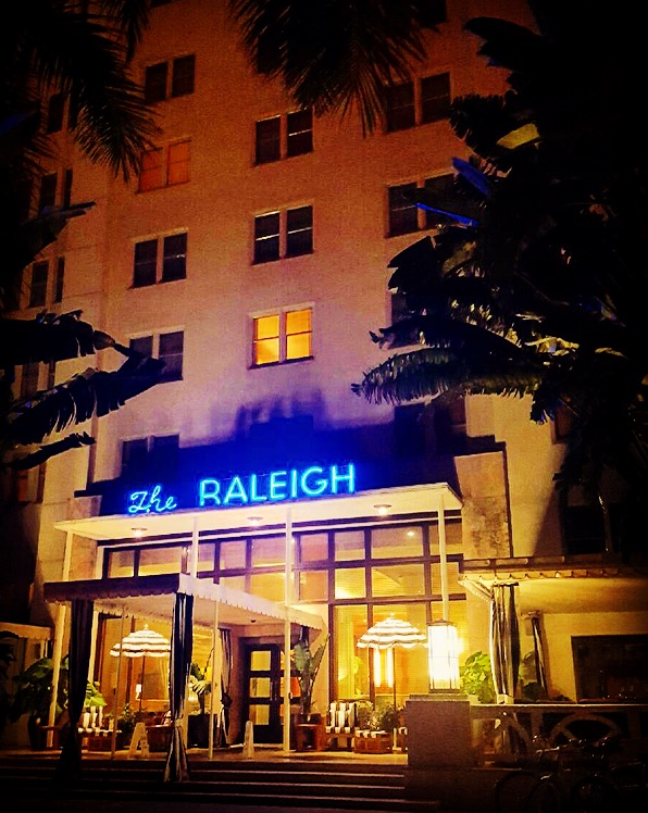 The Raleigh Hotel Miami Beach facade