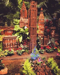 New York skyscrapers, New York Botanical Gardens Holiday Train Show New York skyscrapers New York Botanical Gardens Holiday Train Show