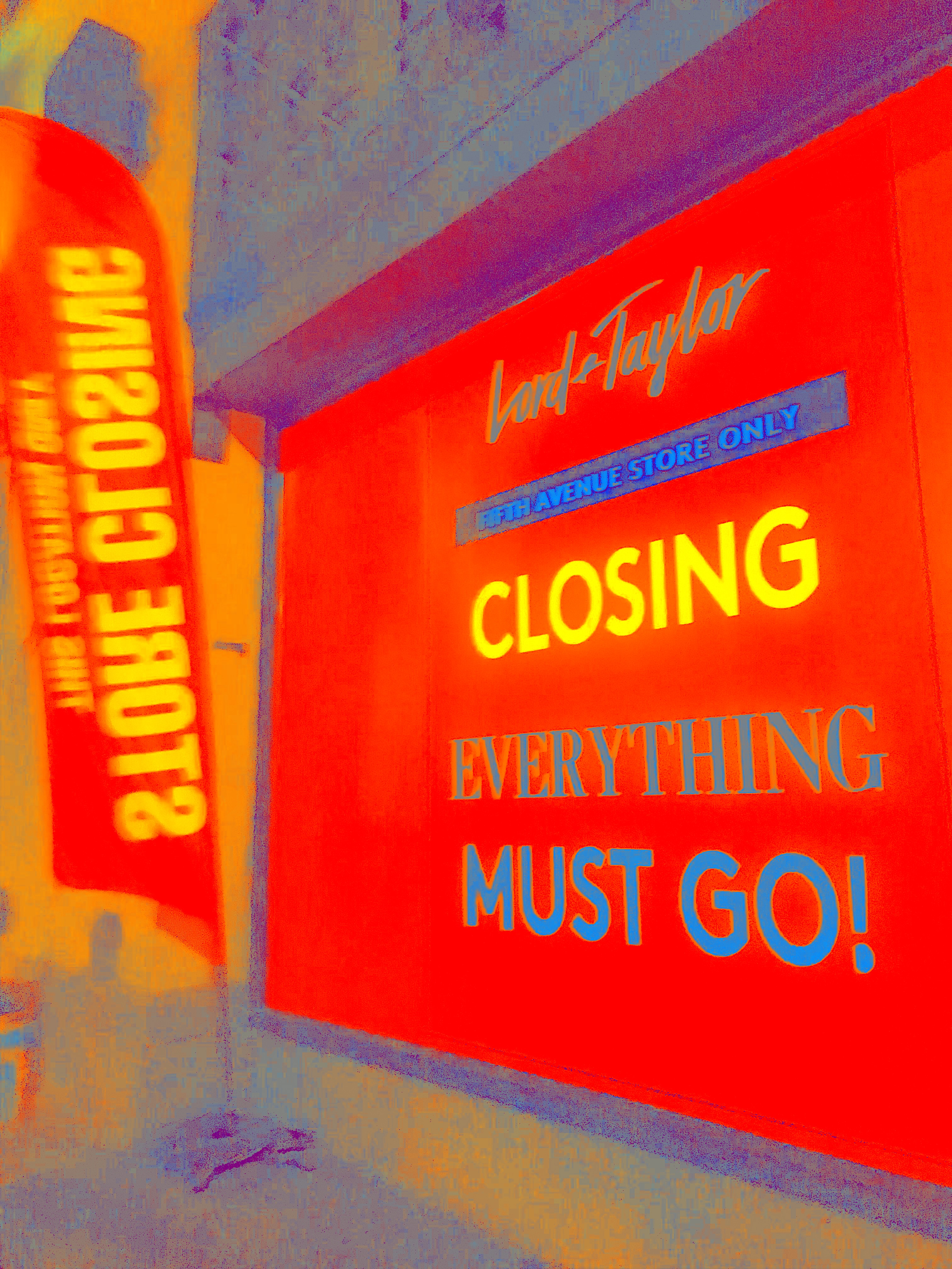 Lord & Taylor Fifth Avenue New York Closing Sale