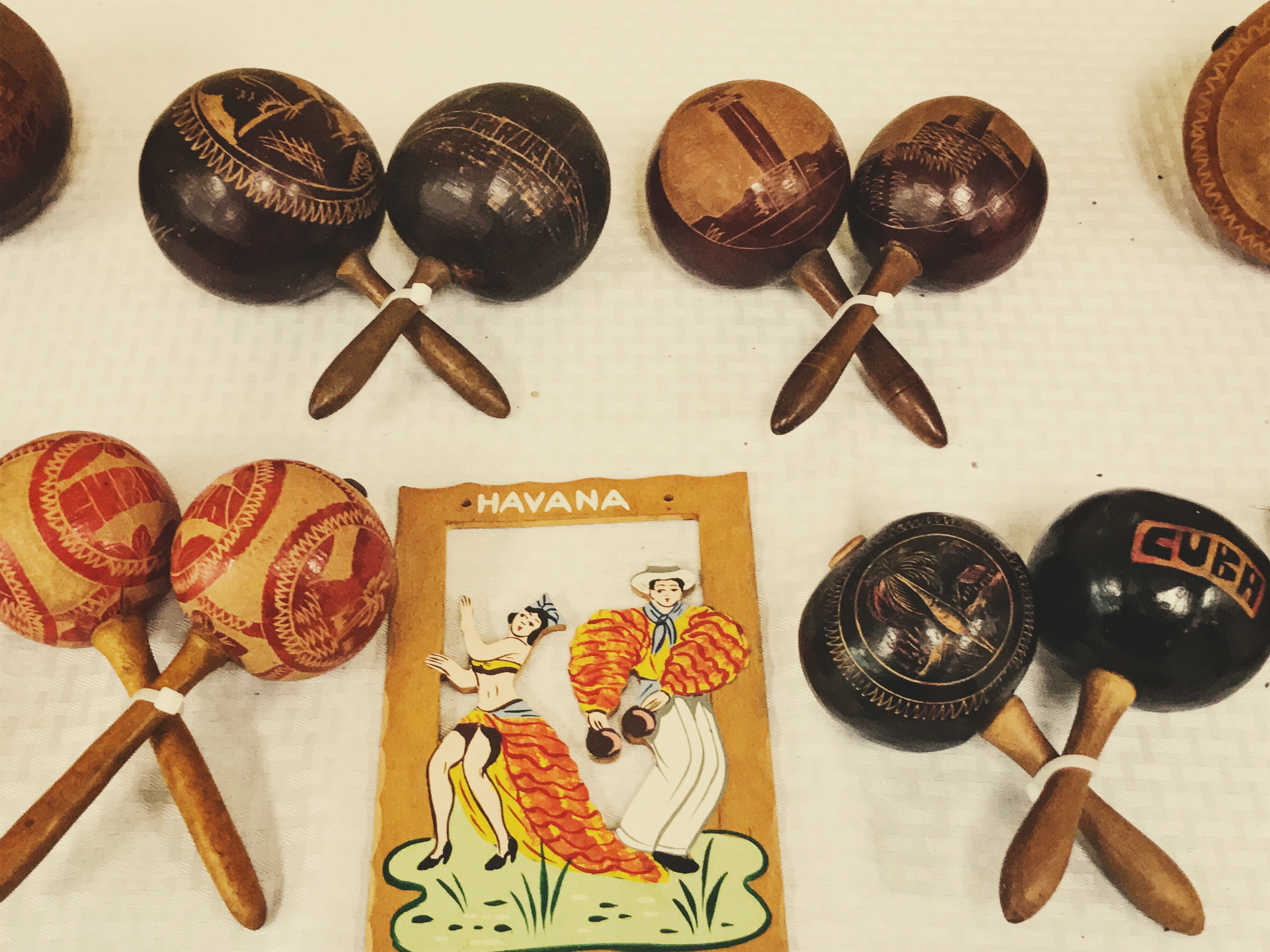 Havana brochure and maracas