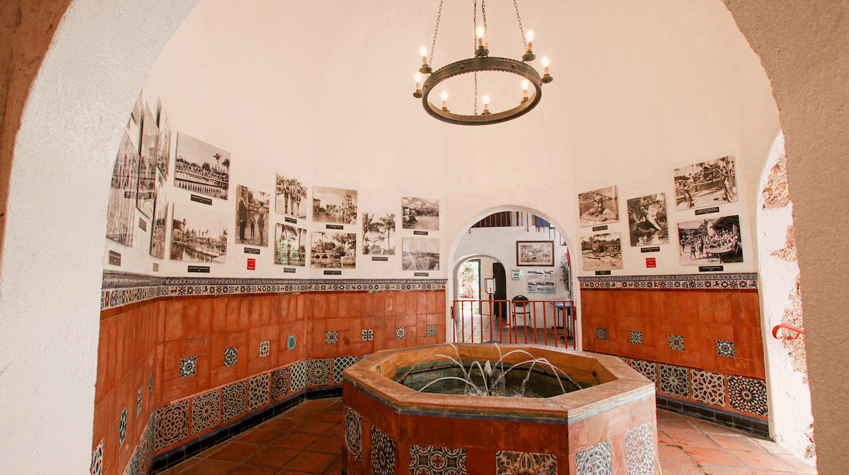 Hopeless Nostalgic. Venetian Pool Historical photos and fountain